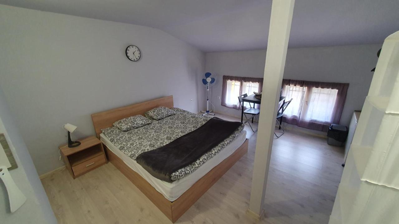 Стаи За Гости Sun House Διαμέρισμα Βάρνα Εξωτερικό φωτογραφία
